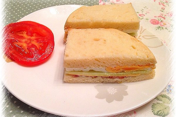 鸡蛋培根三文治（面包机烤制版）