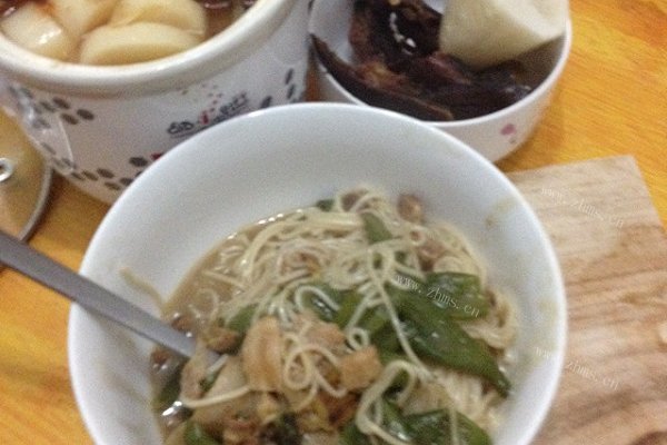韭菜鸡蛋面
