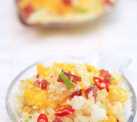 咸鱼鸡粒蛋炒饭