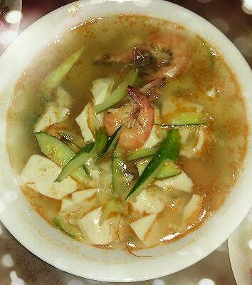 白玉豆腐鲜虾汤