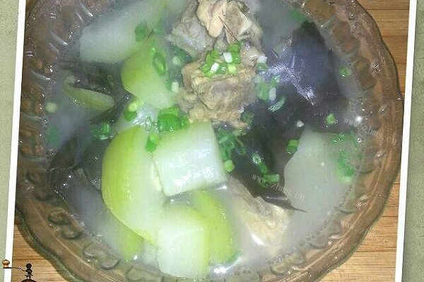 美味冬瓜海带排骨汤