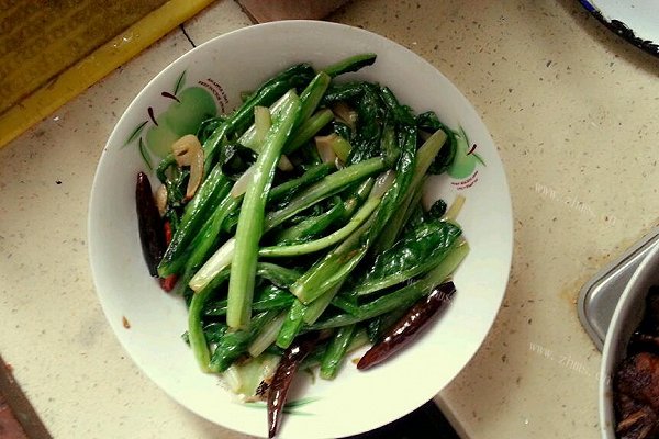 蒜炒油麦菜
