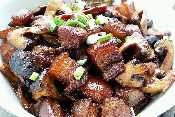 香菇红烧肉