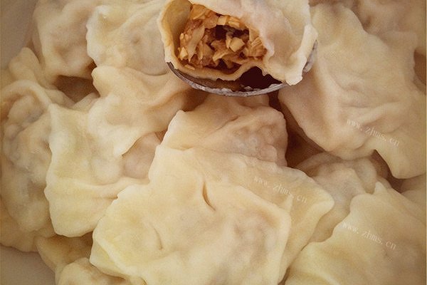 腐竹木耳猪肉馅儿滴水饺