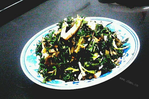 家常马兰头炒香干