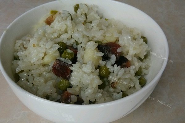 爱上吃饭之腊肉豌豆闷饭
