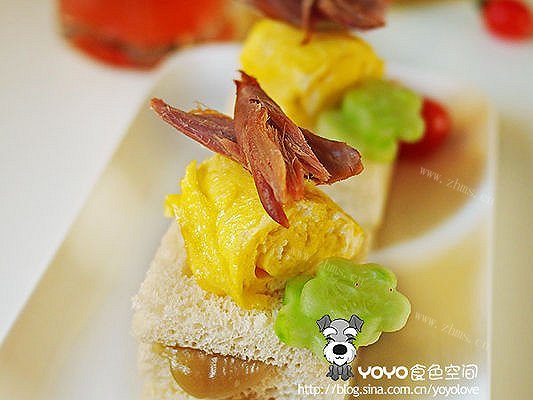 家常圣诞火鸡果香三文治
