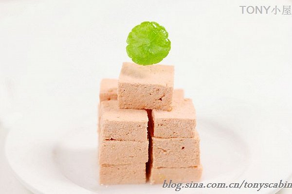 粉色豆腐