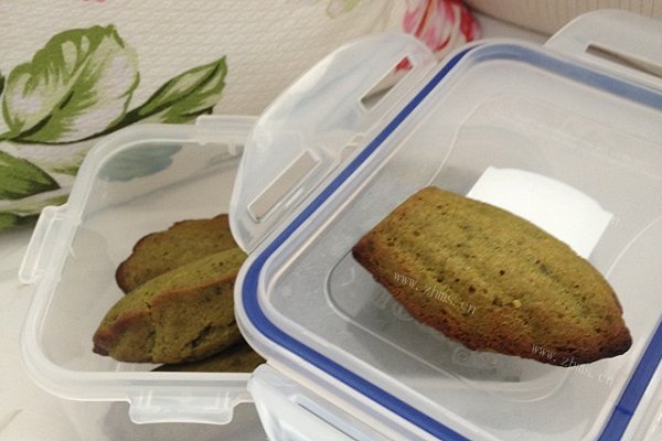 自制抹茶玛德琳