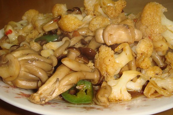 辣炒双菇菜花