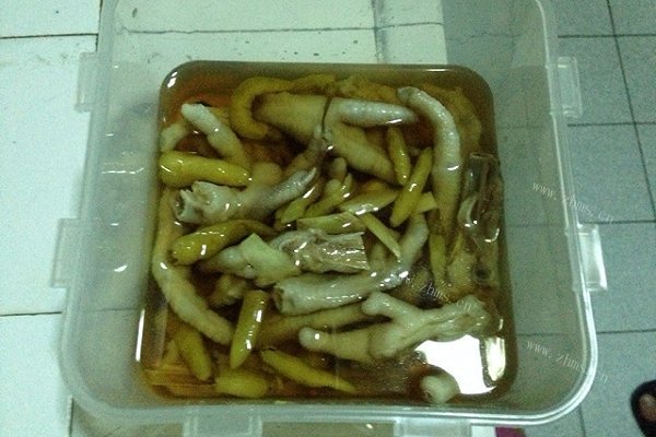 泡椒凤爪 （超简单 用糟卤即可）