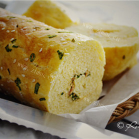 咸香型的面包最对味-海苔肉松面包卷