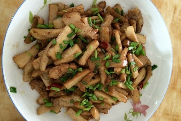 肉丝炒杏鲍菇