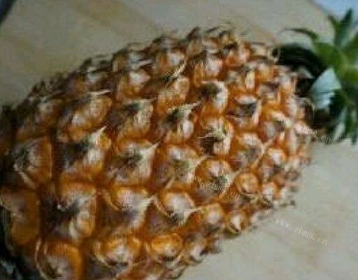 超级简单美味:培根菠萝炒饭