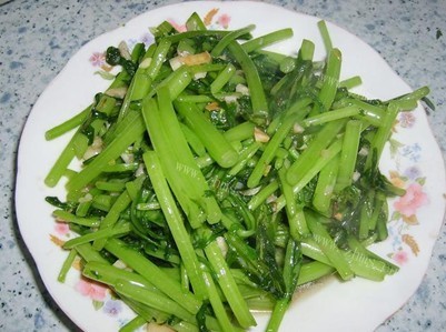 茼蒿炒肉丝