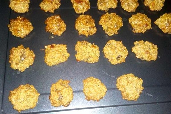 燕麦提子花生饼干