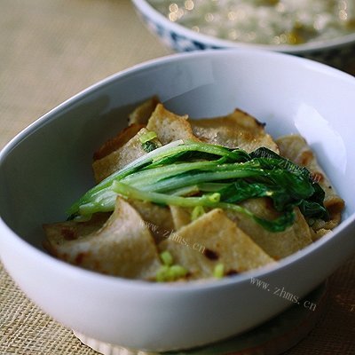 家庭版小青菜炒豆饼