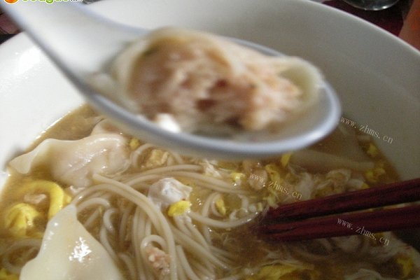 鸡茸栗米鸡蛋汤面