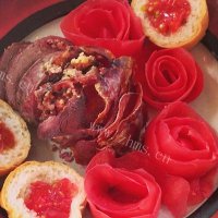 蕃茄玫瑰之烤夹馅猪心