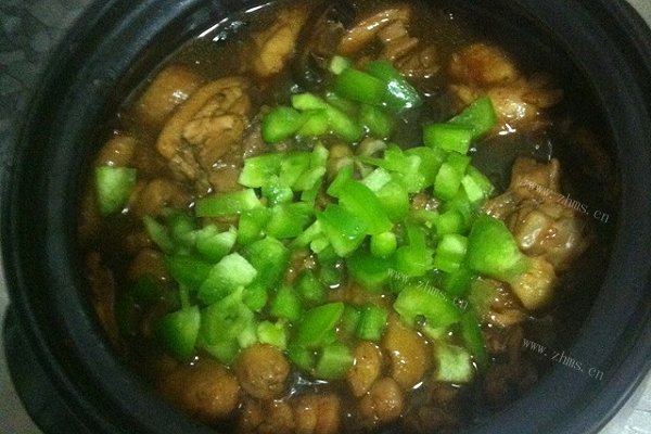 黄焖鸡（一滴油也不加哟）