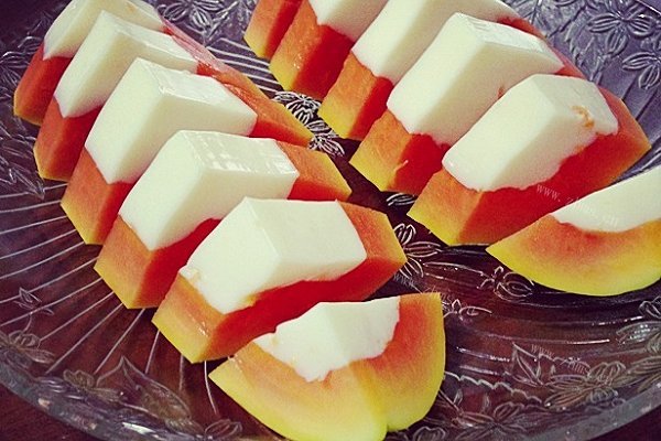 伏天冰冰凉得甜点-木瓜牛奶冻