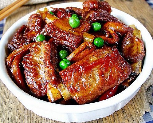 颜值高的家常红烧排骨
