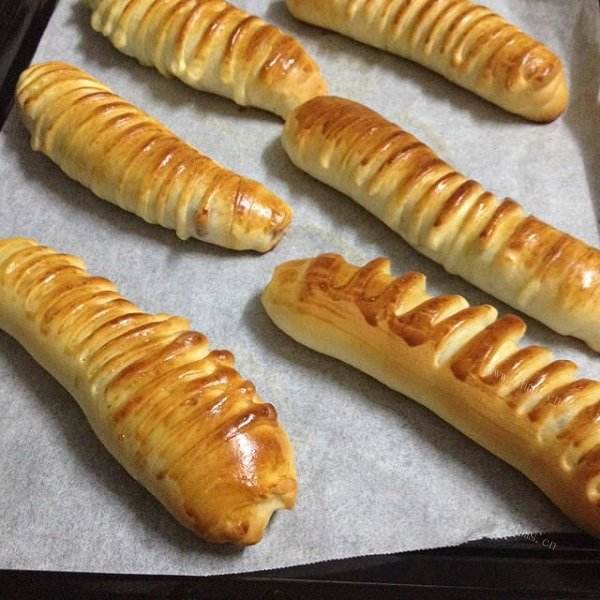 「美味可口」毛毛虫面包