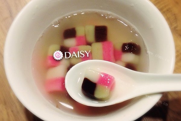 四色菱格汤圆