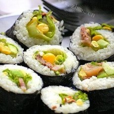 玉米金枪鱼寿司