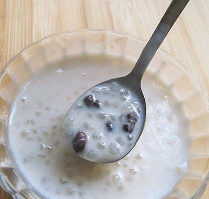 蜜豆椰汁西米露-炼乳浸润的美味