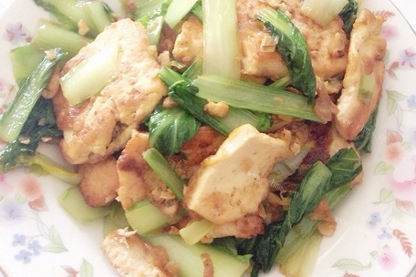 煎豆腐炒小白菜