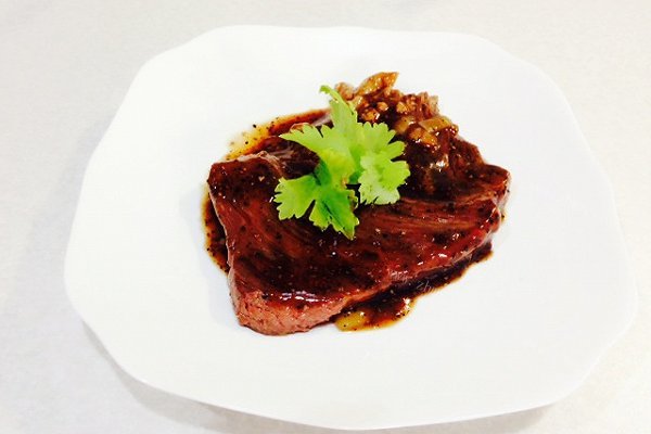 自制黑胡椒牛排