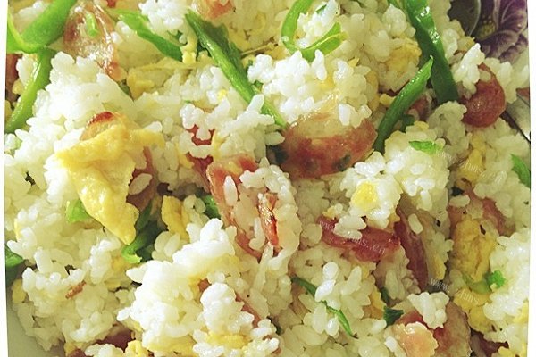 家常火腿蛋炒饭