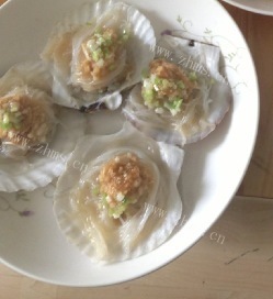 蒜茸粉丝蒸扇贝