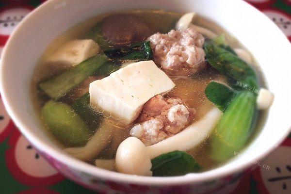 超健康减肥圣汤 菌菇肉丸毛菜豆腐汤