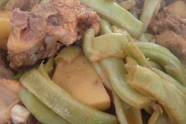 东北排骨炖豆角