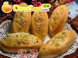 简单的法国橄榄面包