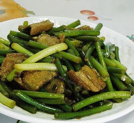 蒜苗炒肉