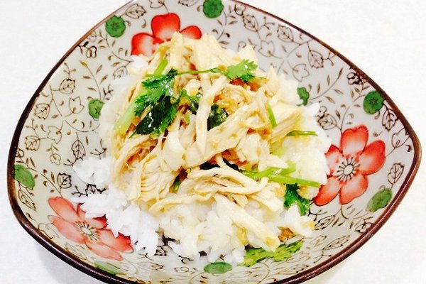 营养美味的鸡丝饭