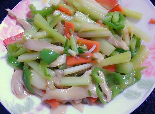 素炒香芹