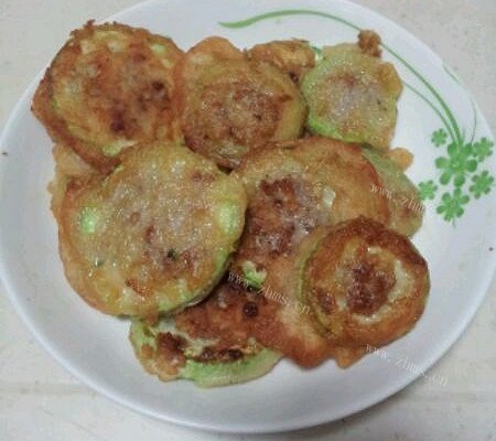 美味的西葫芦猪肉煎饼