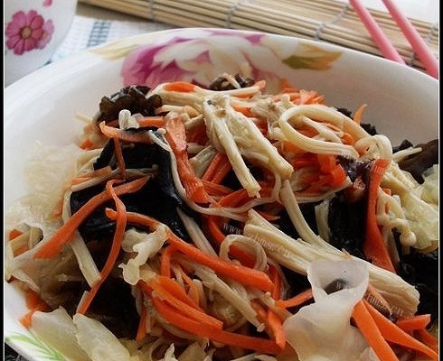 金针菇烧双耳