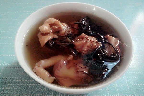 地斩头炖鸡汤