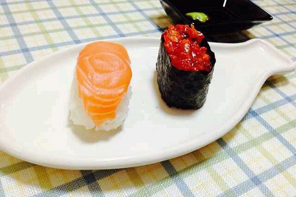 三文鱼手握