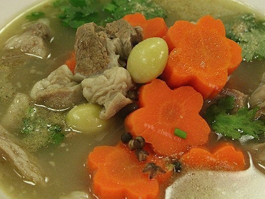 白胡椒胡萝卜羊肉汤