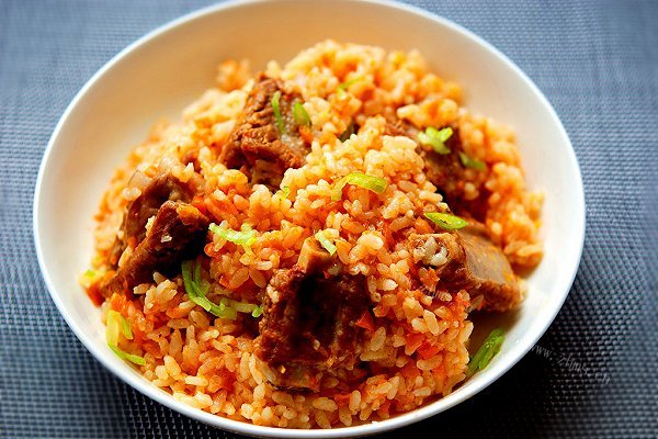 胡萝卜排骨手抓饭