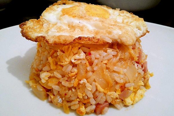 自制辣白菜炒饭