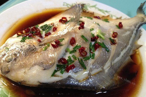 葱油鲳鱼