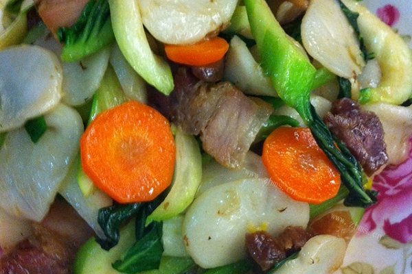 青菜腊肉炒年糕