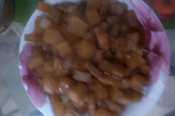 家常红烧肉萝卜